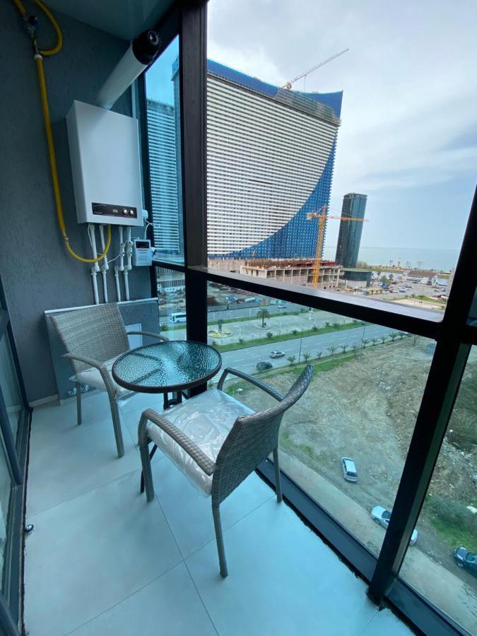 Dar Tower'S Cozy Apartment Батуми Екстериор снимка
